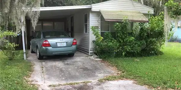 1429 CR 435 LAKE PANASOFFKEE, FL 33538