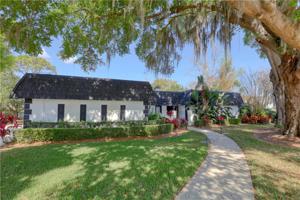 8998 ISLESWORTH COURT