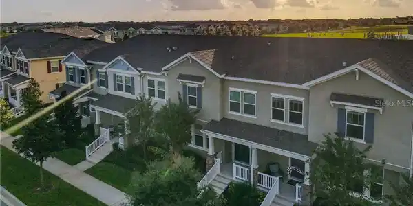 8064 BLUEJACK OAK DRIVE