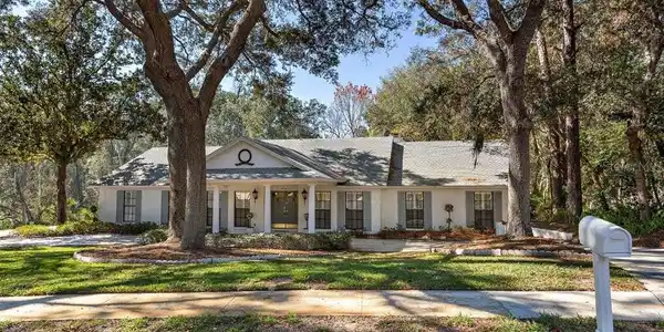 111 VALLEY CIRCLE
