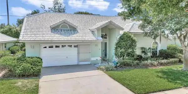 716 BALMORAL COURT