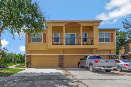 1538 SCARLET OAK LOOP