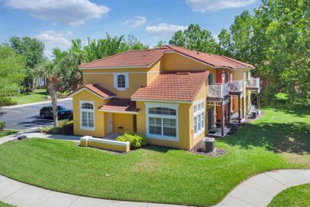 8428 CRYSTAL COVE LOOP
