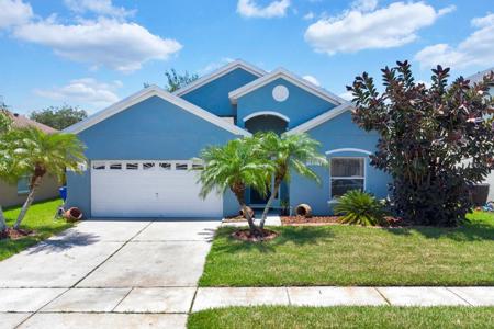 643 HACIENDA CIRCLE