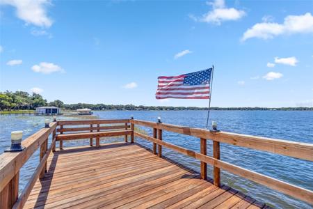 11001 SE SUNSET HARBOR ROAD