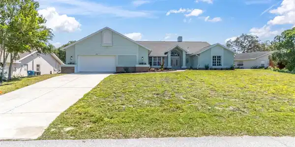 2458 SUNRISE COURT