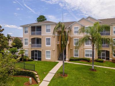 8107 COCONUT PALM WAY