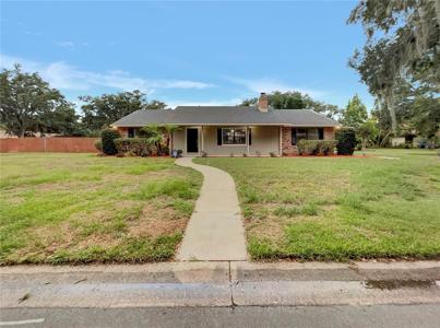 1778 KING EDWARD DRIVE