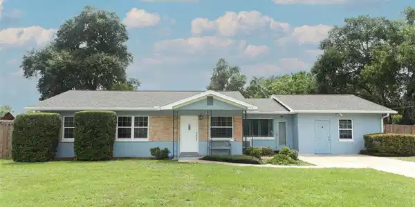 900 W LAKE BRANTLEY ROAD