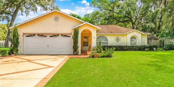 1101 W BLOOMFIELD DRIVE