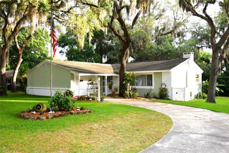 1115 N MAGNOLIA CIRCLE