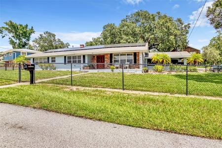 8 HEIGHTS AVENUE