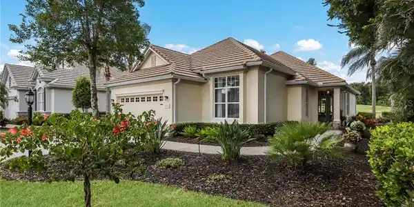 6634 OAKLAND HILLS DRIVE