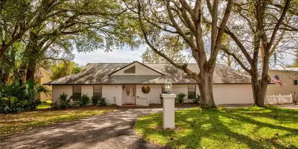 2850 N SIDE DRIVE