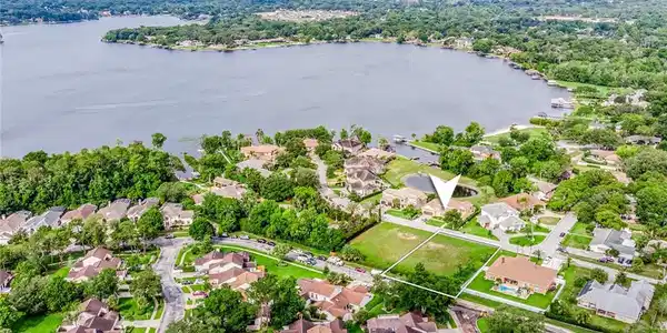 861 BRANTLEY DRIVE