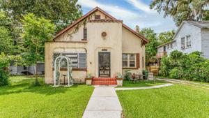 1003 HERNDON STREET