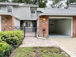 620 RED OAK CIRCLE
