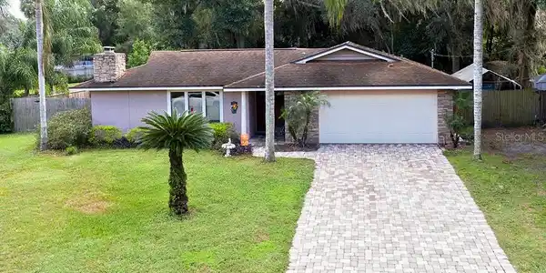 213 NOB HILL CIRCLE