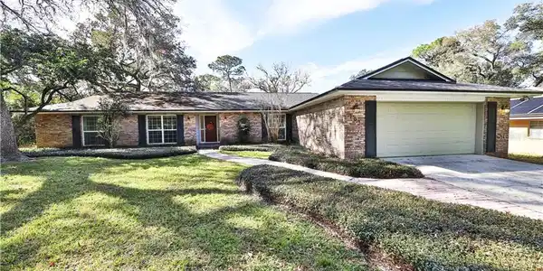 103 COUNTRY HILL DRIVE