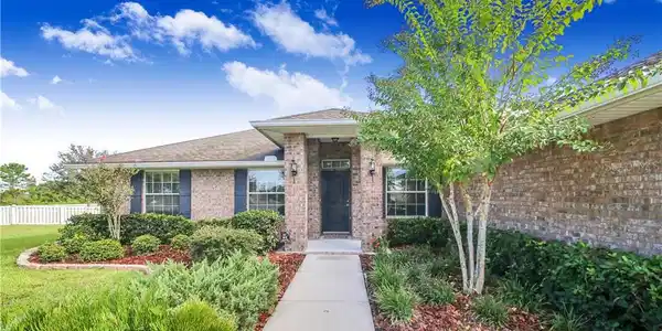 1605 HORIZON COURT