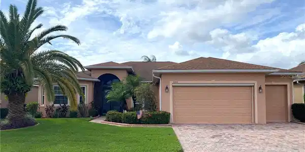 4244 ROEBELENII DRIVE