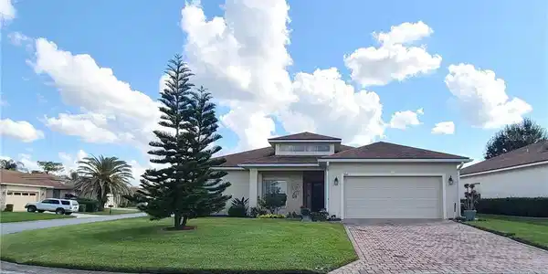 3041 DUNMORE DRIVE
