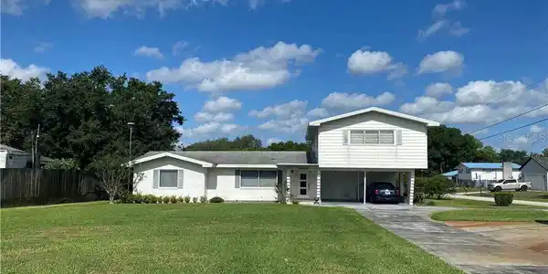 1006 PENINSULAR DRIVE