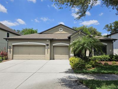 1008 OAKCREST DRIVE