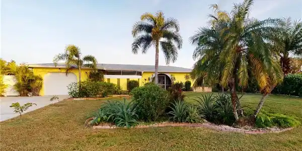 531 W TARPON BOULEVARD NW
