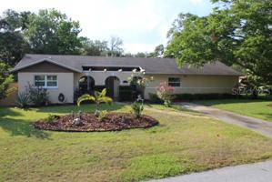 2120 THE CRESCENT