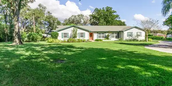 1228 E BEDFORD LANE