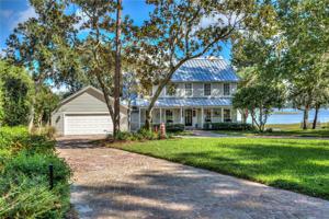 533 RIDGEWOOD DRIVE
