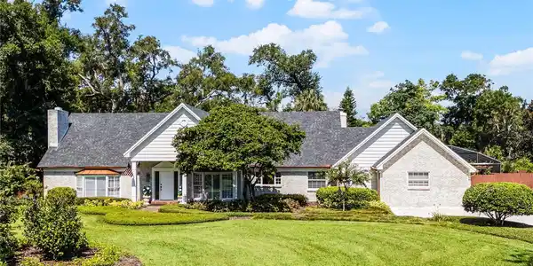 112 GREENLEAF LN