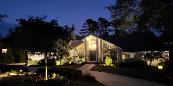 213 THISTLEWOOD CIRCLE
