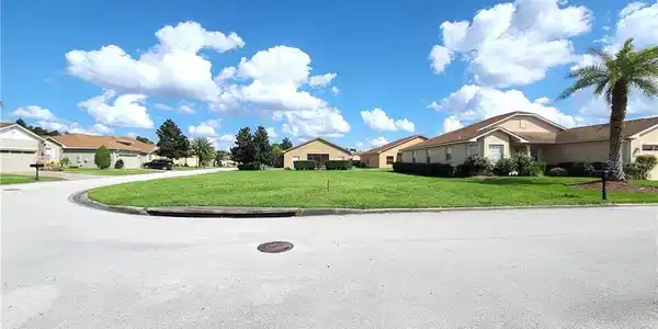 5260 GREEN DRIVE