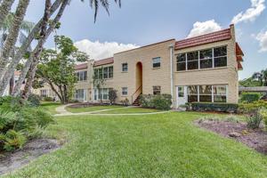 213 DOGWOOD CIRCLE