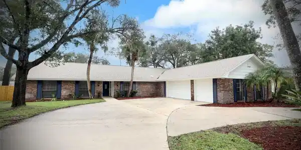 602 SWEETWATER BOULEVARD NORTH