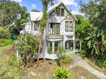 206 S VERNON AVENUE