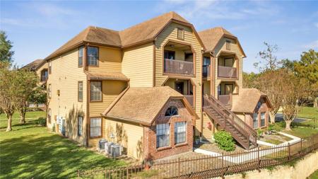 400 LAKE PLACID COURT