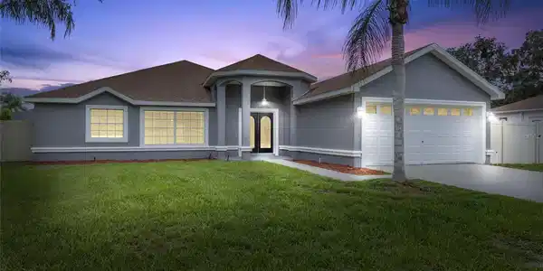 2490 DUSTIN CIRCLE