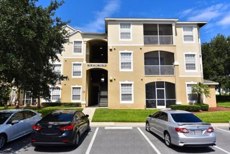2301 BUTTERFLY PALM WAY