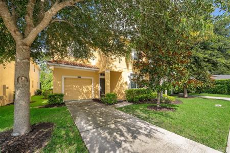 8810 BAMBOO PALM COURT