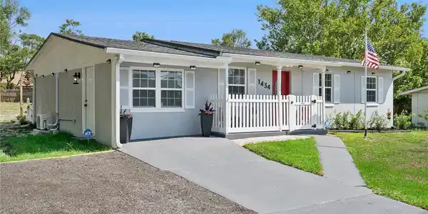 1434 DELTONA BOULEVARD