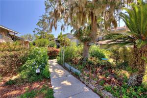 5062 SHERWOOD LANE