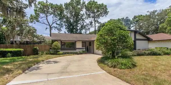160 HOLDERNESS DRIVE