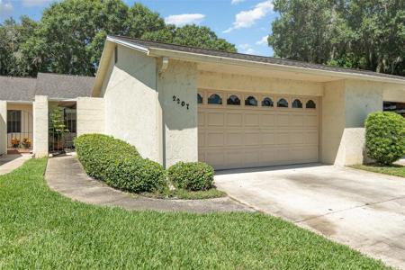2207 CYPRESS COVE DRIVE