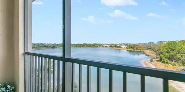 7612 LAKE VISTA COURT