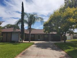 5220 ROYAL OAK DR