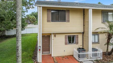 4427 DYLAN LOOP