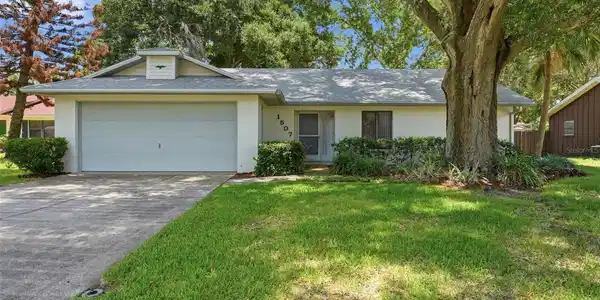 1507 BLACKBERRY COURT